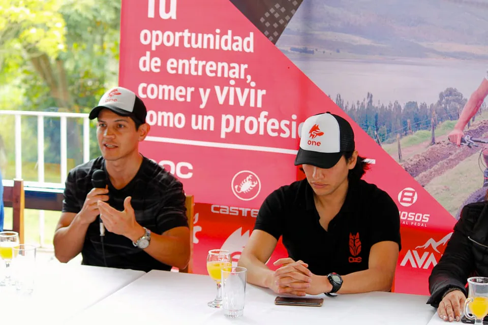 Dirección científica de ONE SPORT SCIENCE aplicada al ciclismo
